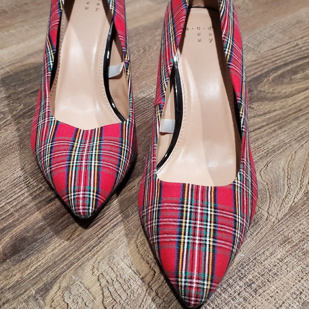 Plaid High Heels Size 7W
